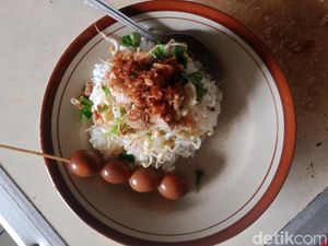 Uniknya Toring, Soto Garing Khas Klaten yang Disajikan Tanpa Kuah Uniknya Toring, Soto Garing Khas Klaten yang Disajikan Tanpa Kuah