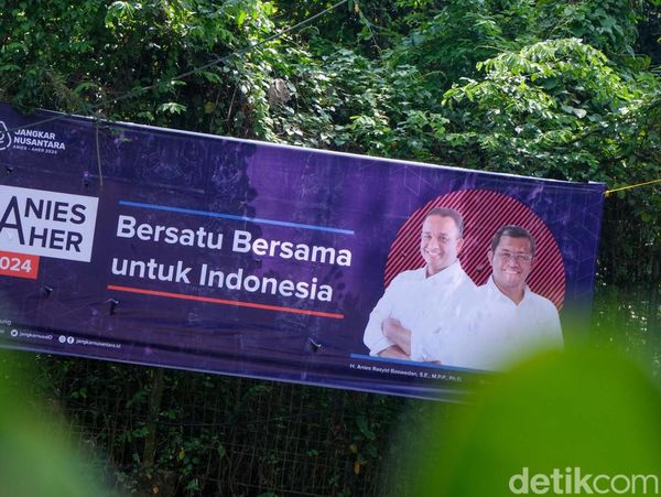 Spanduk Anies-Aher 2024 Mejeng di Pondok Cabe Tangsel