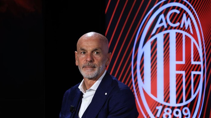 MILAN, ITALY - OCTOBER 31: Stefano Pioli Head Coach of AC Milan looks on during the renewal of the contract with AC Milan at Casa Milan on October 31, 2022 in Milan, Italy. (Photo by Giuseppe Cottini/AC Milan via Getty Images)