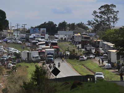Tak Terima Hasil Pilpres, Pendukung Jair Bolsonaro Blokir Jalan di Brasil