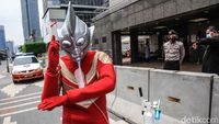 Ultraman Datangi Kedubes Jepang di Jakarta, Pertanda Apa?