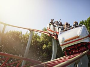 Tragis, Traveler Meninggal Setelah Terhempas dari Roller Coaster Tragis, Traveler Meninggal Setelah Terhempas dari Roller Coaster
