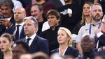 Conte Serius tapi Senyum di Tribune Laga Marseille Vs Tottenham