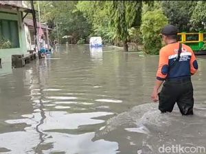 Hujan Semalaman, Desa di Madiun Terendam Banjir
