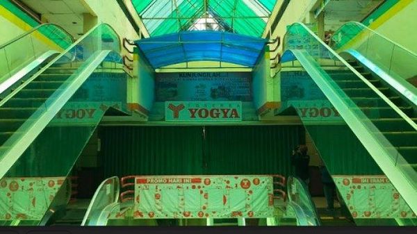 Toserba Yogya Bogor Resmi Tutup Permanen