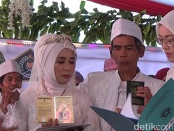 Saat Bupati Anne Jadi Saksi Nikah di Tengah Gugatan Cerai