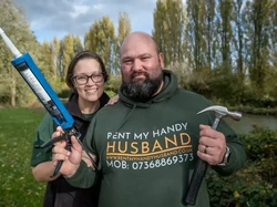 Viral Wanita Inggris Ini Buka Jasa Pinjamkan Suami yang Berguna