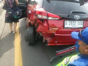 Kecelakaan Beruntun di Tol JORR Arah Jembatan Tiga, Lalu Lintas Tersendat