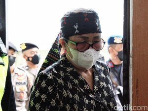 Misteri Hubungan Kuat-Putri yang Bikin Ibu Brigadir J Bertanya-tanya Misteri Hubungan Kuat-Putri yang Bikin Ibu Brigadir J Bertanya-tanya