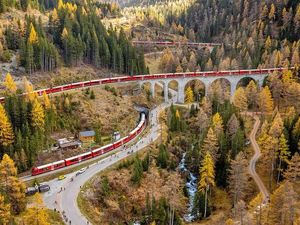 Terowongan Kereta Terpanjang di Dunia Ditutup Sementara, Ada Apa?