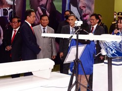 Prabowo Wajibkan Supplier Alutsista LN Gandeng Industri Dalam Negeri