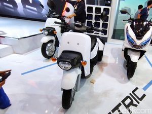 Honda Bawa Tiga Motor Listrik ke IMOS 2022, Mau Dijual?