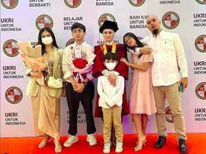 Mulan Jameela Jadi Sarjana, Kisahkan Perjalanan sampai Susah Minta Izin Dhani