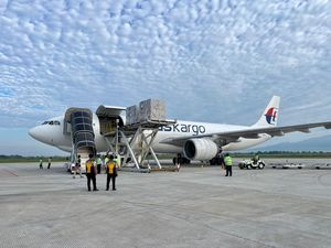 Jelang Superbike, 176 Ton Logistik Tiba di Bandara Internasional Lombok