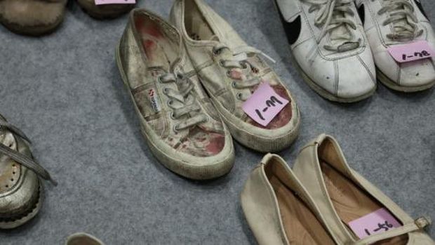 Potret sepatu korban tragedi Itaewon