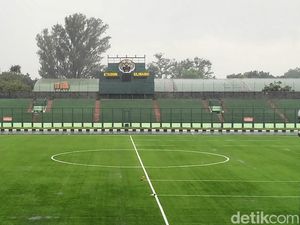 3 Kabar Sungkawa di Stadion Siliwangi Bandung 3 Kabar Sungkawa di Stadion Siliwangi Bandung
