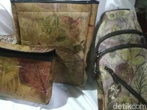 ASN di Pasuruan Bikin Tas Cantik Bermodal Kertas Semen dengan Ecoprinting