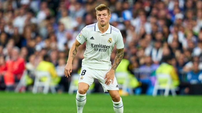 MADRID, SPAIN - OCTOBER 30: Toni Kroos of Real Madrid CF looks on during the LaLiga Santander match between Real Madrid CF and Girona FC at Estadio Santiago Bernabeu on October 30, 2022 in Madrid, Spain. (Photo by Diego Souto/Quality Sport Images/Getty Images)