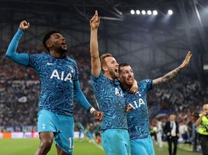 Kembang Api Marseille Tak Mampu Ganggu Malam Indah Tottenham Kembang Api Marseille Tak Mampu Ganggu Malam Indah Tottenham