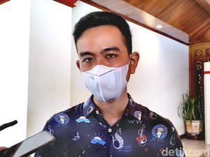 Kala Gibran Minta Didemo gegara Mobil Listrik Kala Gibran Minta Didemo gegara Mobil Listrik
