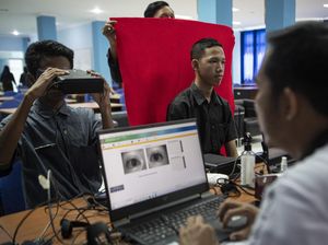 4 Tips Foto KTP Agar Hasilnya Bagus dan Tidak Perlu Diulang 4 Tips Foto KTP Agar Hasilnya Bagus dan Tidak Perlu Diulang
