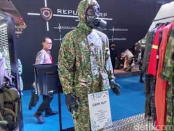 Ini Baju Tentara Masa Depan Anti Api hingga Radiasi, Buatan Sukoharjo Lho!