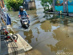 Kerap Diterjang Banjir, Warga Perumahan GBI Bandung: Bosen, Capek!
