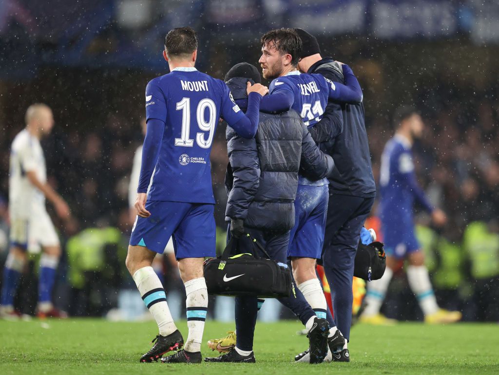 LONDON, ENGLAND - NOVEMBER 02: Ben Chilwell of Chelsea is helped from the pitch with a leg injury during the UEFA Champions League group E match between Chelsea FC and Dinamo Zagreb at Stamford Bridge on November 2, 2022 in London, United Kingdom. (Photo by Charlotte Wilson/Offside/Offside via Getty Images)