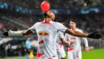 Selebrasi Unik Liga Champions: Rogoh Kaus Kaki lalu... Tiup Balon
