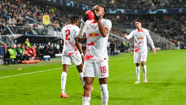 Selebrasi Unik Liga Champions: Rogoh Kaus Kaki lalu... Tiup Balon