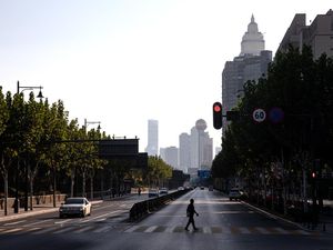 Wuhan Promosi Wisata di Twitter, Netizen: Ayo, Nanti Dapat Virus Terbaru! Wuhan Promosi Wisata di Twitter, Netizen: Ayo, Nanti Dapat Virus Terbaru!