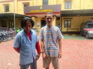 Sopir Dipalak Saat Bongkar Muat di Pasar Angke, 2 Pelaku Langsung Diciduk