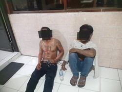 2 Maling Celana Penuh Tato di Lamongan Dimassa Warga