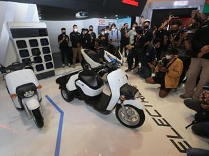 Setahun Cuma Terjual Ribuan Unit, Target 2 Juta Motor Listrik di 2025 Realistis?