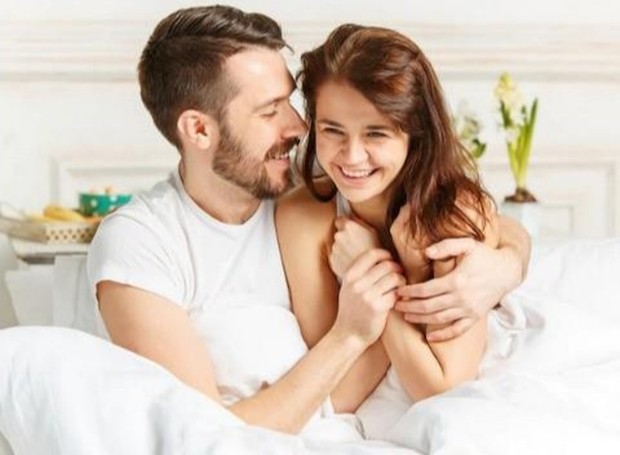 Ilustrasi pasangan suami istri bahagia/Freepik/master1305