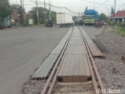 Hati-hati! Ada Perbaikan Rel di Desa Latek Bangil-Pasuruan Selama Sepekan