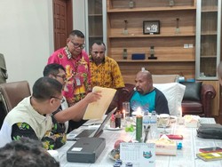 Klaim Kesehatan Memburuk, Lukas Enembe Minta Izin KPK Berobat ke Singapura