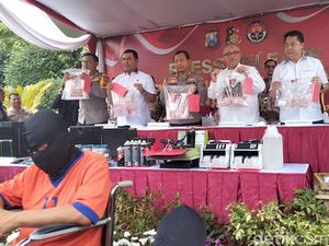Polisi Sebut Pulau Jawa Sarang Sindikat Pembuatan Uang Palsu Polisi Sebut Pulau Jawa Sarang Sindikat Pembuatan Uang Palsu