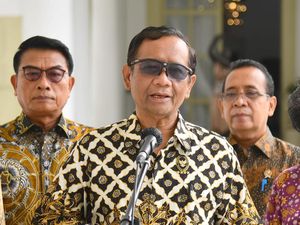 Mahfud MD Isyaratkan PPKM Dicabut Januari, Ini Alasannya Mahfud MD Isyaratkan PPKM Dicabut Januari, Ini Alasannya