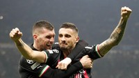 Masuk ke babak kedua, Milan berhasil mendapatkan gol kedua di menit pertama. Rade Krunic mencatatkan namanya di papan skor. AP/Luca Bruno