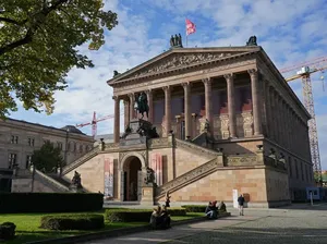 Hiii.. Ada Darah Palsu Dilemparkan ke Lukisan Abad ke-19 di Berlin