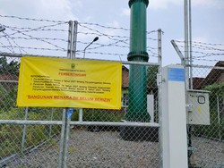 Satpol PP Bantul Segel Tower Telekomunikasi di Nitiprayan