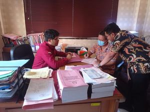 6 Tersangka Korporasi Kasus Korupsi Impor Baja Rp 21 T Segera Diadili 6 Tersangka Korporasi Kasus Korupsi Impor Baja Rp 21 T Segera Diadili