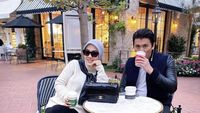 Reino Barack dan Syahrini Tampil Mesra, Kerap Bagikan Momen Makan Mewah