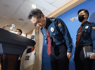 Saat Para Pejabat Korsel Membungkuk Minta Maaf Atas Tragedi Itaewon