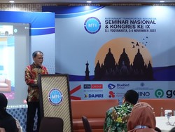 Edukasi Keselamatan Berkendara, Ketum MTI: Tol Bukan Tempat Setor Nyawa