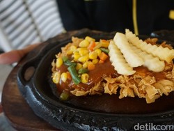 Aneka Steak Nikmat-Enak Harga Bersahabat Hadir di Mojokerto