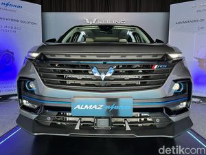 Wuling Almaz Hybrid Buatan Cikarang Bakal Diekspor?