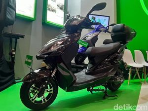 Promo Motor Listrik di IMOS 2022: Ada Diskon sampai Gratis Aksesori Promo Motor Listrik di IMOS 2022: Ada Diskon sampai Gratis Aksesori