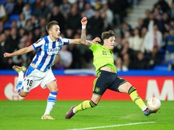 Garnacho mencetak gol ke gawang Sociedad saat MU menang 1-0. Foto: Getty Images/Juan Manuel Serrano Arce